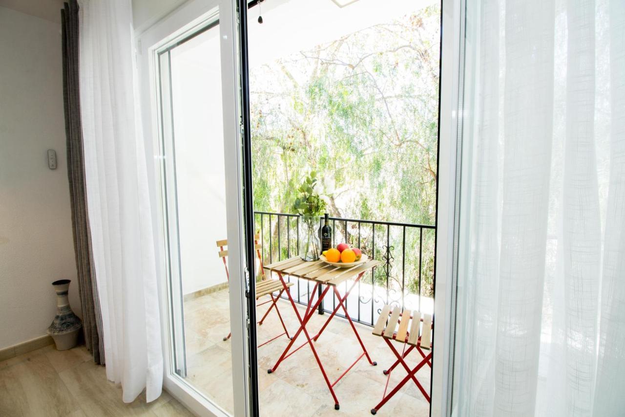Perfectly Located Beachside Apartment In Elviria Marbella Exterior foto