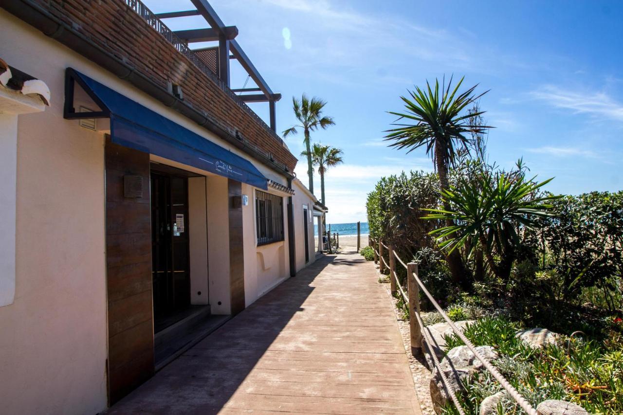 Perfectly Located Beachside Apartment In Elviria Marbella Exterior foto